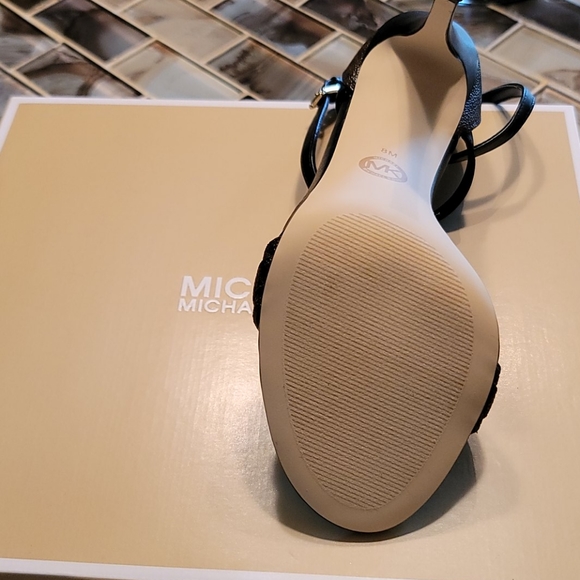 Michael Kors Goldie Single Sole Sandal - Picture 4 of 4